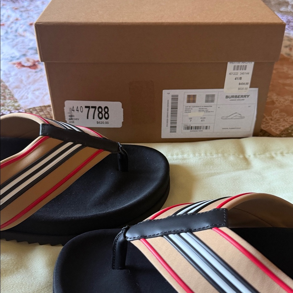 Burberry Clintonville Thong Sandals NWT MENS SZ 41 3D Icon Stripe Sandals IN BOX - Picture 6 of 11